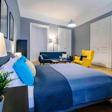 R171 Elitehost Raday Apartment Budapest Luaran gambar
