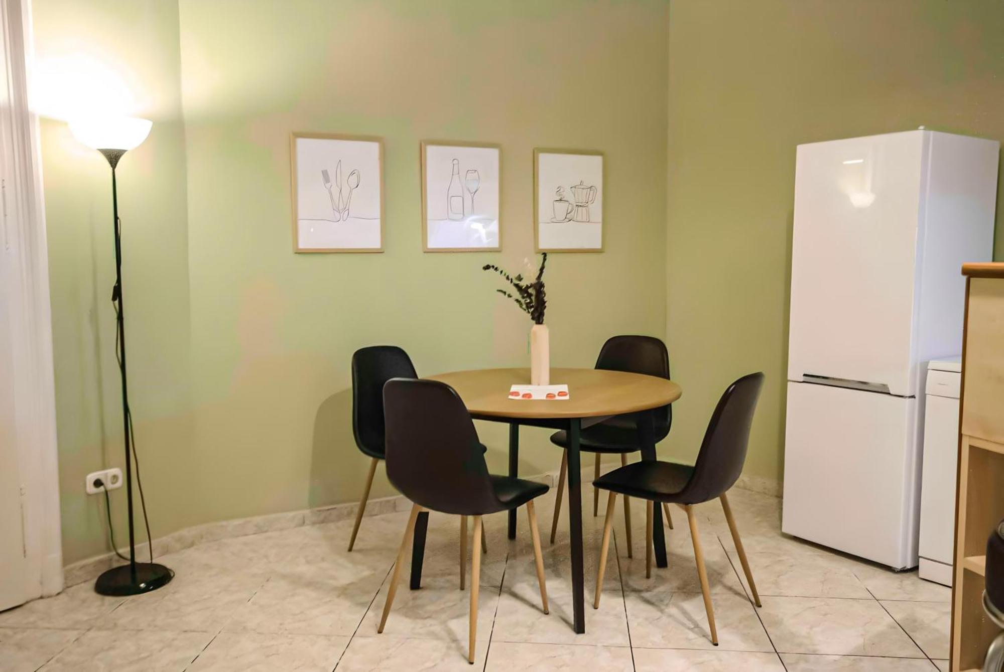 R171 Elitehost Raday Apartment Budapest Luaran gambar
