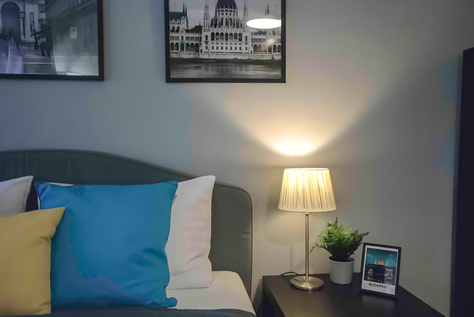 R171 Elitehost Raday Apartment Budapest Luaran gambar